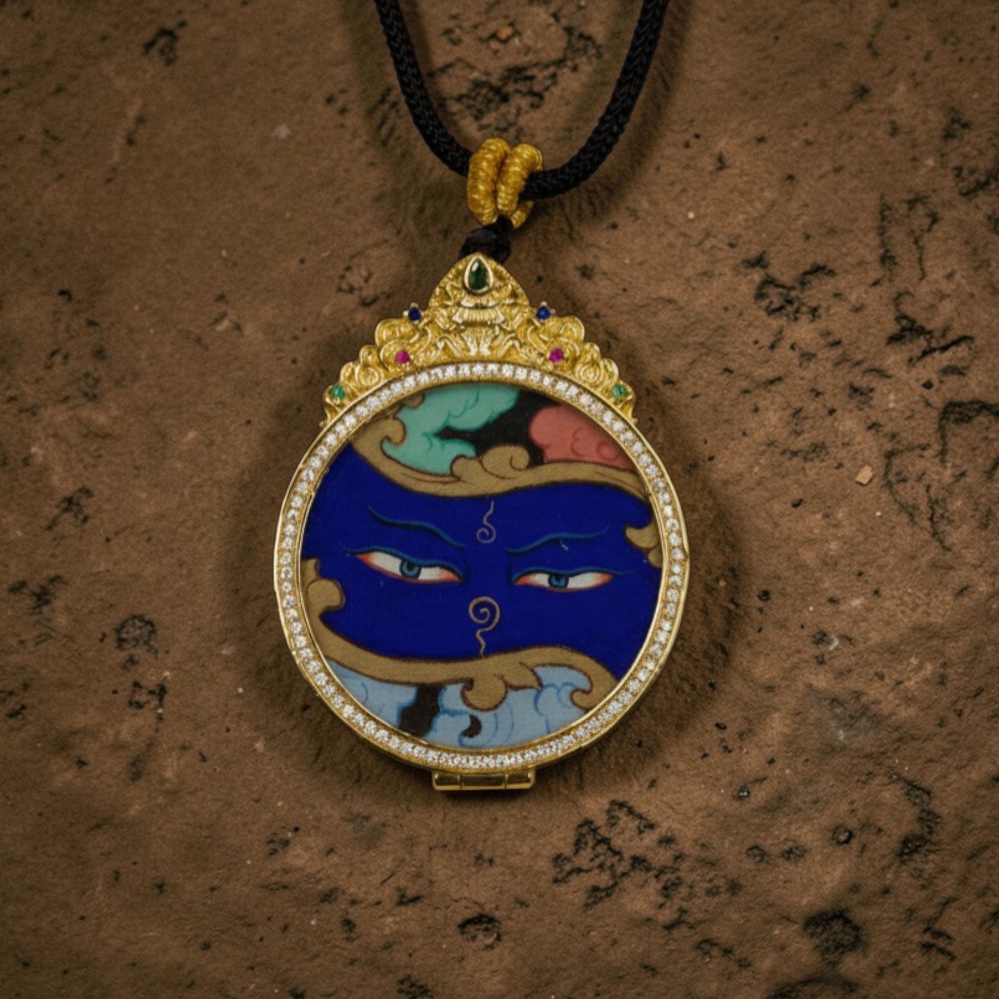 Medicine Buddha Eyes Circular Thangka Pendant · Object 2093